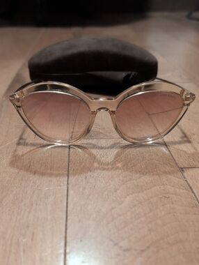 Tom Ford Chloe sunglasses. New Condition. Worn A Few Times.